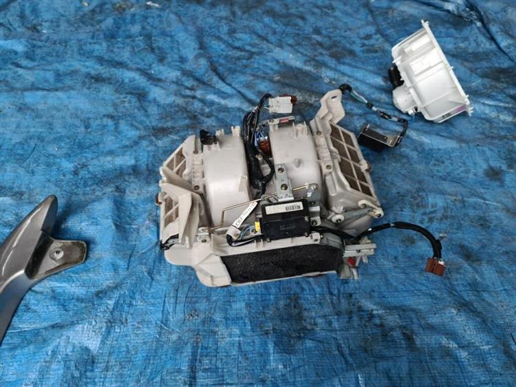 Мотор печки Хонда Легенд в Борисоглебске 206136