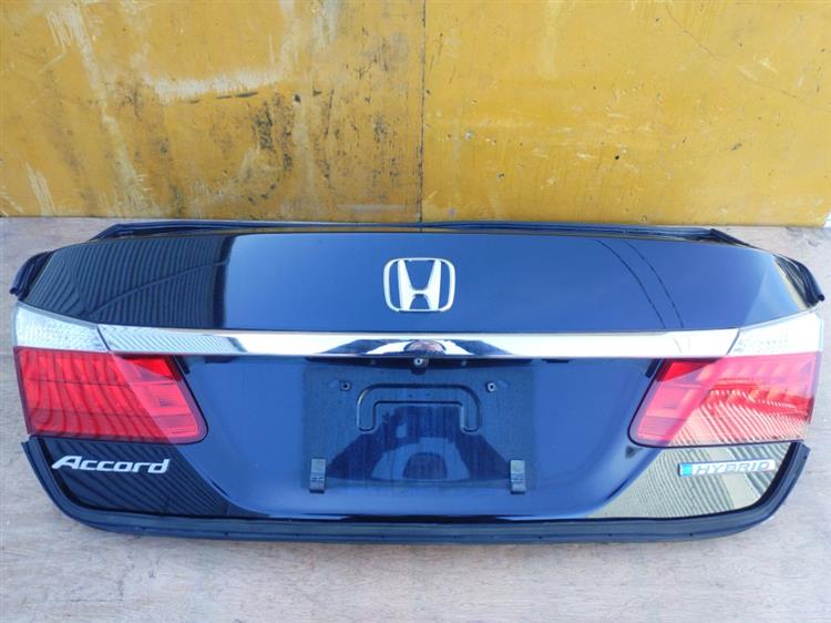 Крышка багажника Хонда Аккорд в Борисоглебске 50872
